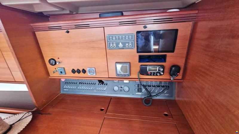 Dufour 525 GL