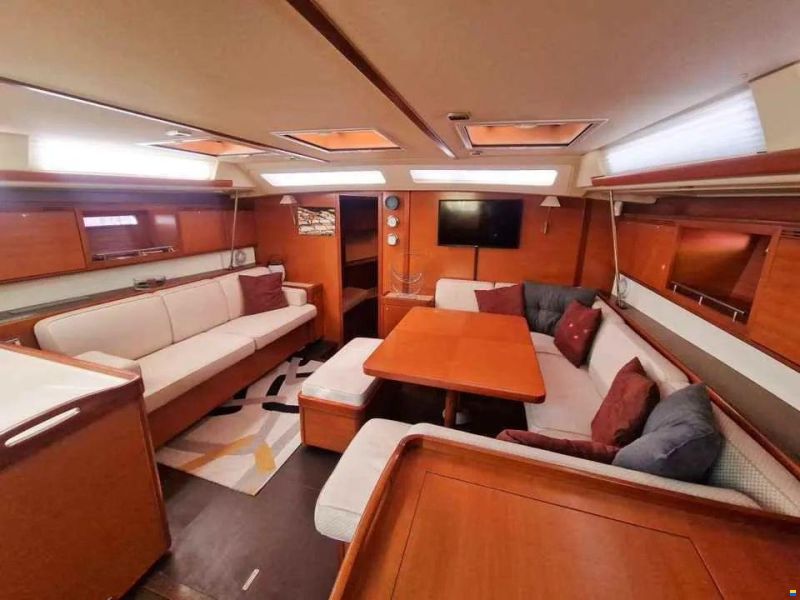 Dufour 525 GL
