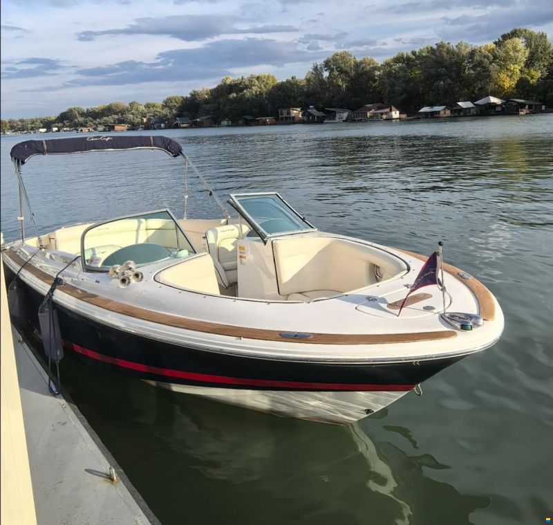 Chris Craft 25 Launch