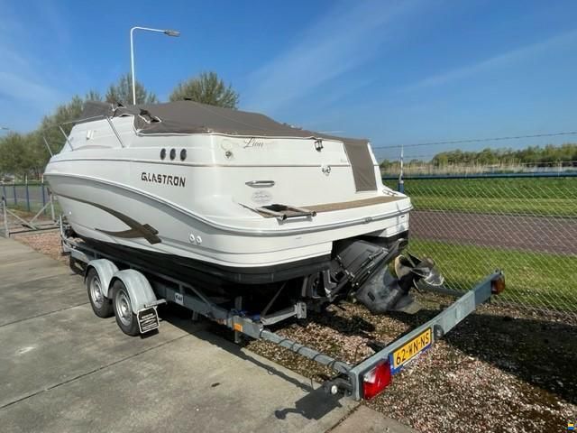 Glastron GS 249 Volvo D3 Diesel