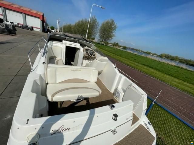 Glastron GS 249 Volvo D3 Diesel