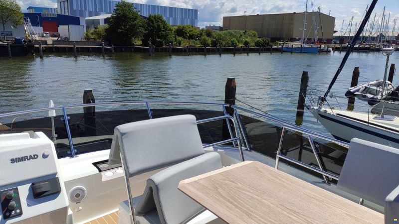 Delphia Yachts 12 Flylounge