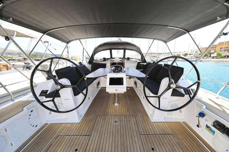 Bavaria CRUISER 46