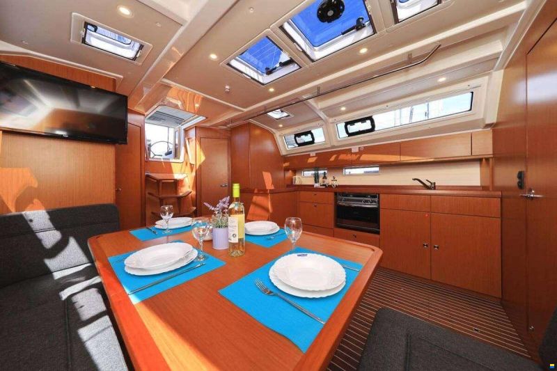 Bavaria CRUISER 46