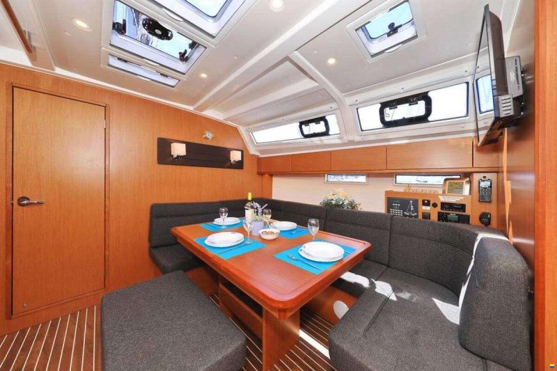 Bavaria CRUISER 46