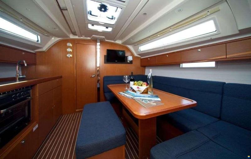 Bavaria CRUISER 41