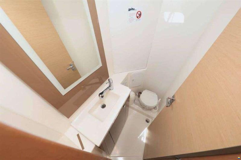 Fountaine Pajot LUCIA 40