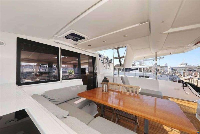 Fountaine Pajot LUCIA 40