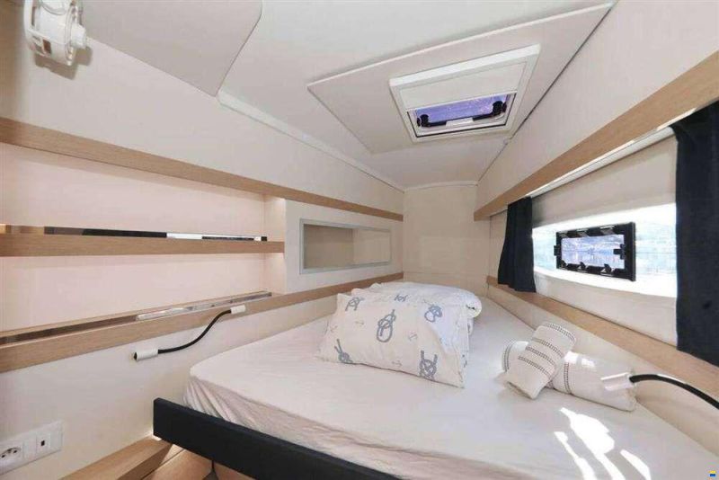 Fountaine Pajot LUCIA 40