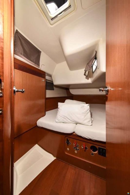 Beneteau OCEANIS 43