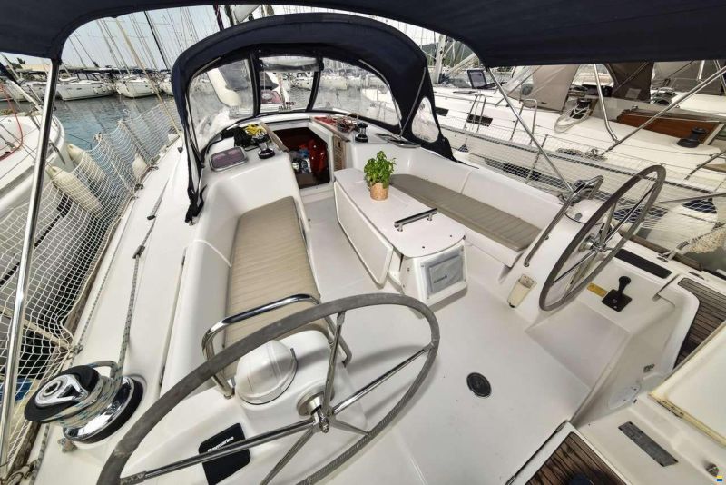 Beneteau OCEANIS 43