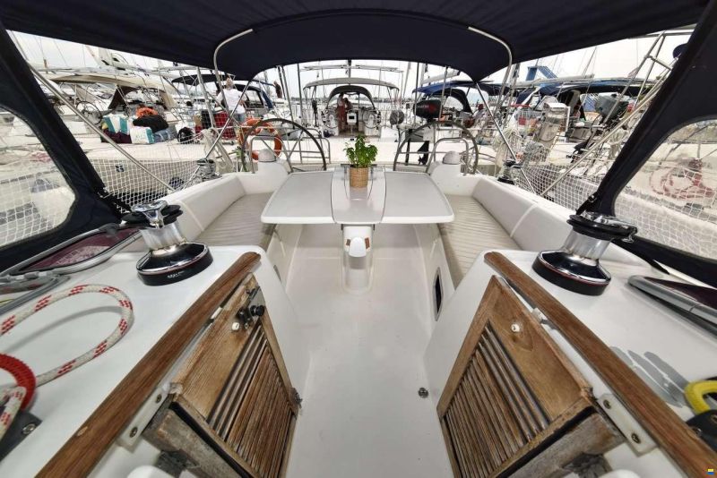 Beneteau OCEANIS 43