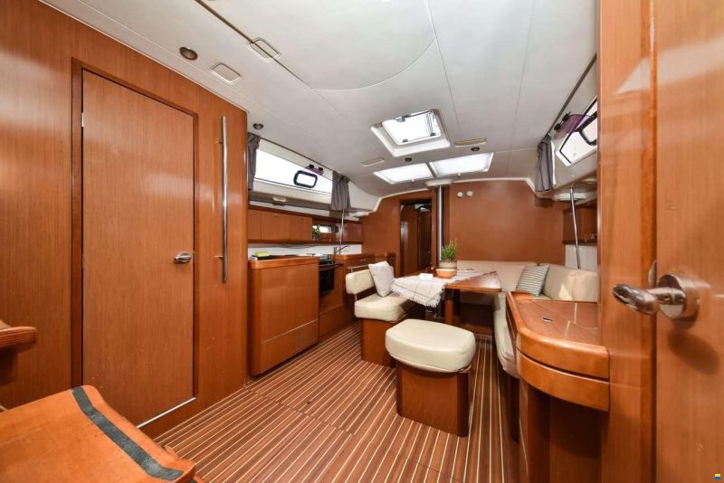 Beneteau OCEANIS 43
