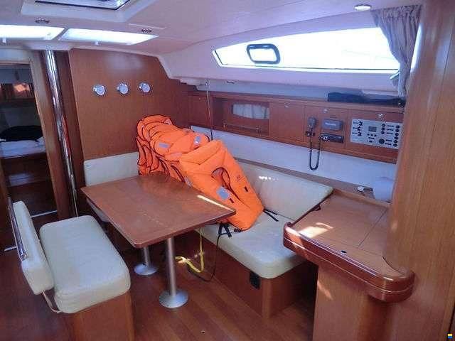 Beneteau OCEANIS 43