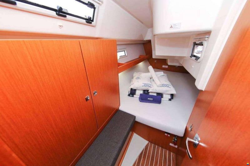 Bavaria CRUISER 34