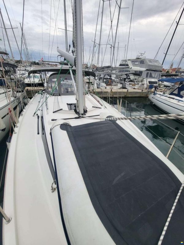 Bavaria C38