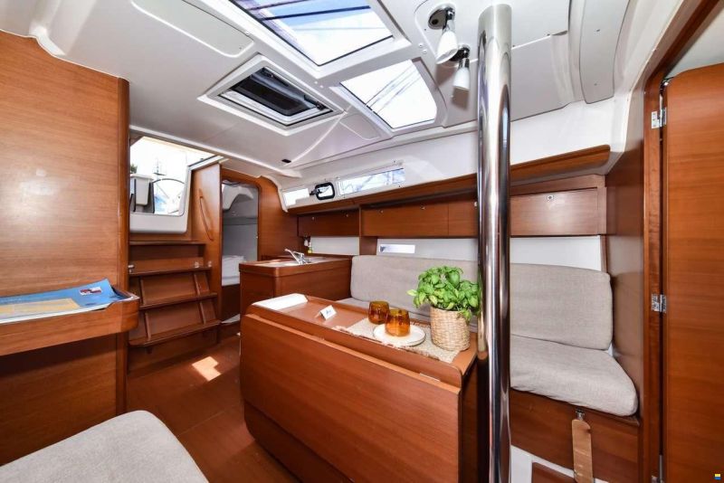 Dufour 350 GRAND LARGE