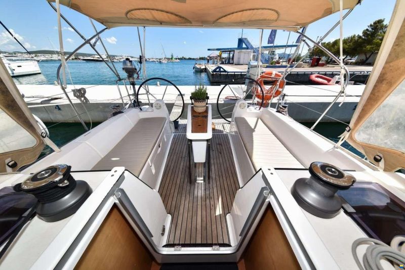 Dufour 350 GRAND LARGE