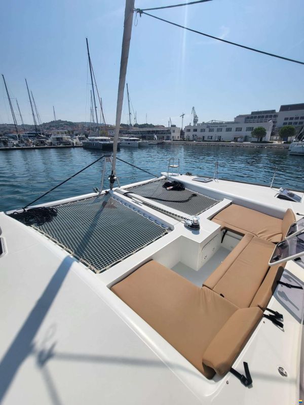 Lagoon 450 F