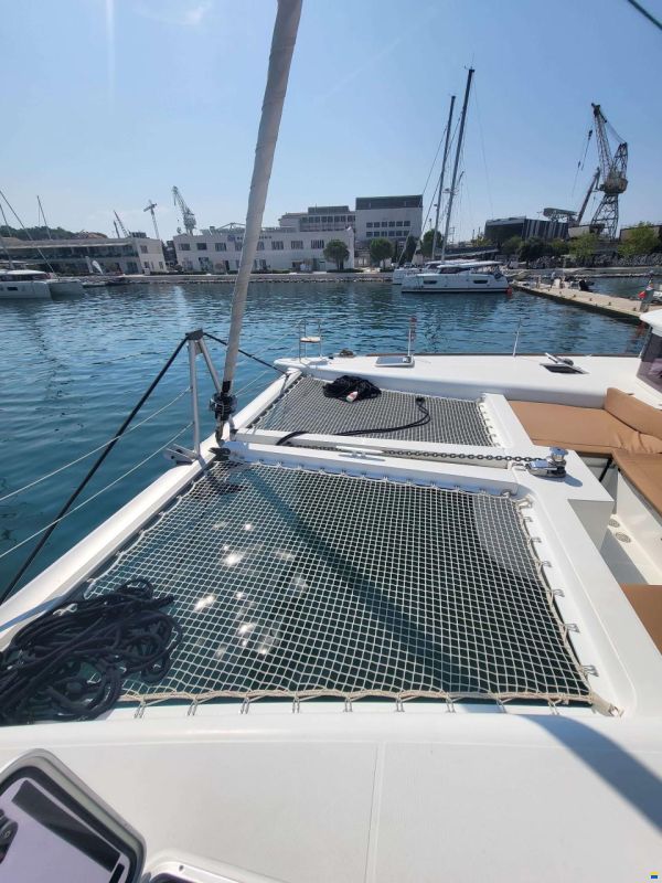 Lagoon 450 F