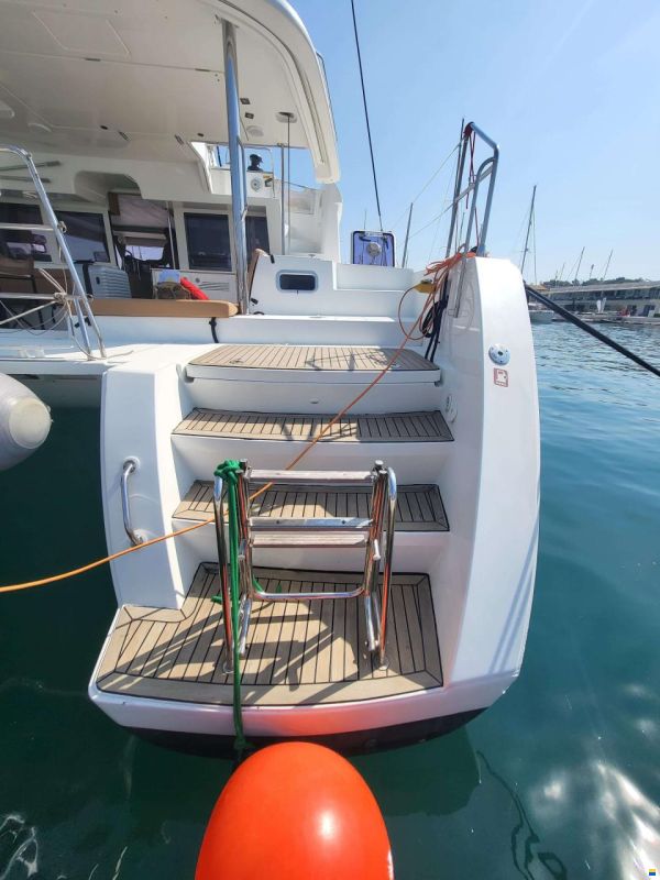 Lagoon 450 F