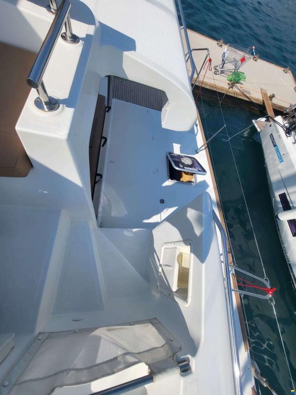 Lagoon 450 F
