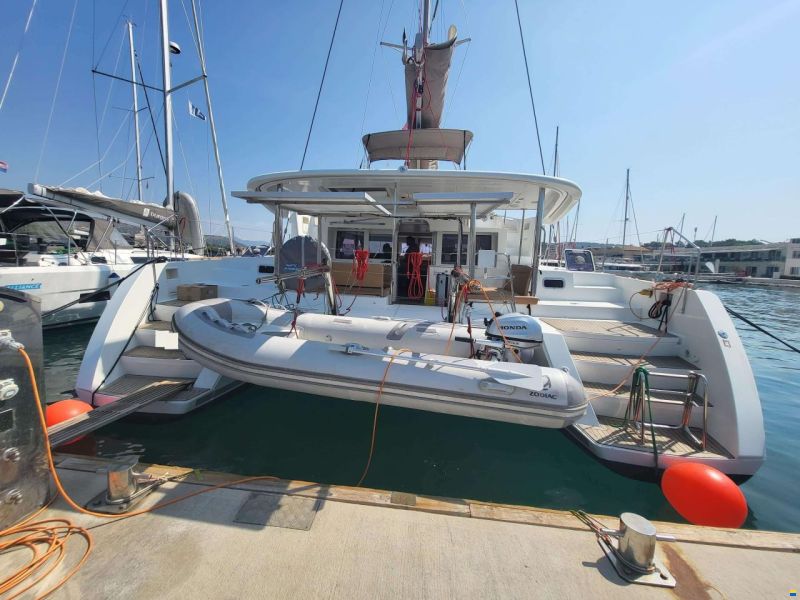 Lagoon 450 F