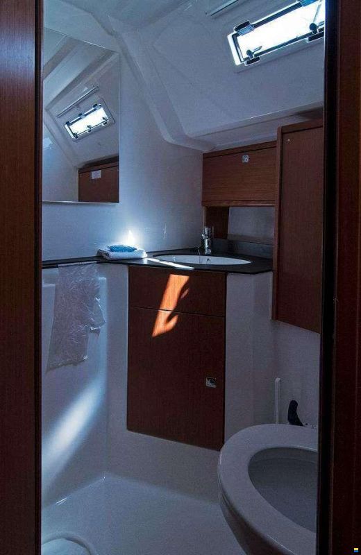 Bavaria CRUISER 46