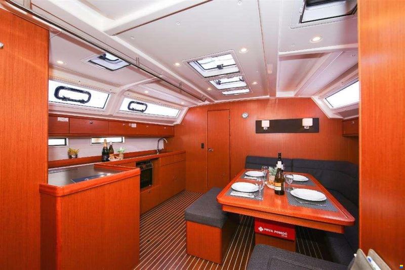Bavaria CRUISER 46