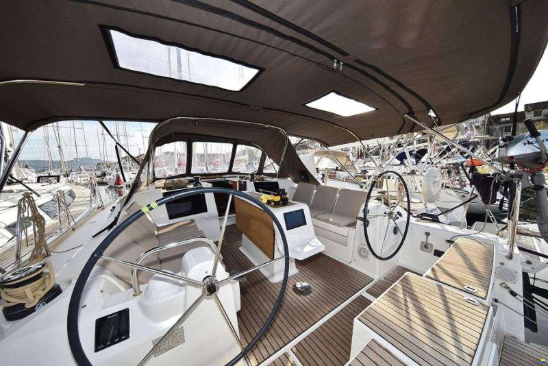 Dufour 412 GRAND LARGE