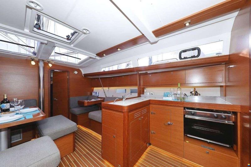 Dufour 412 GRAND LARGE