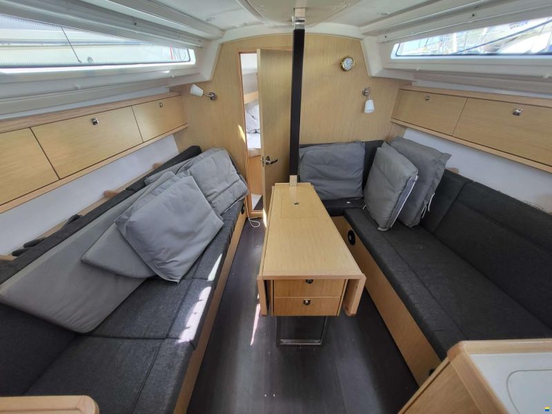 Bavaria CRUISER 34