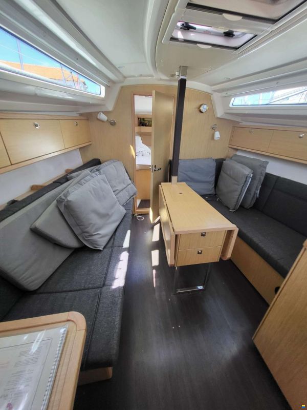 Bavaria CRUISER 34