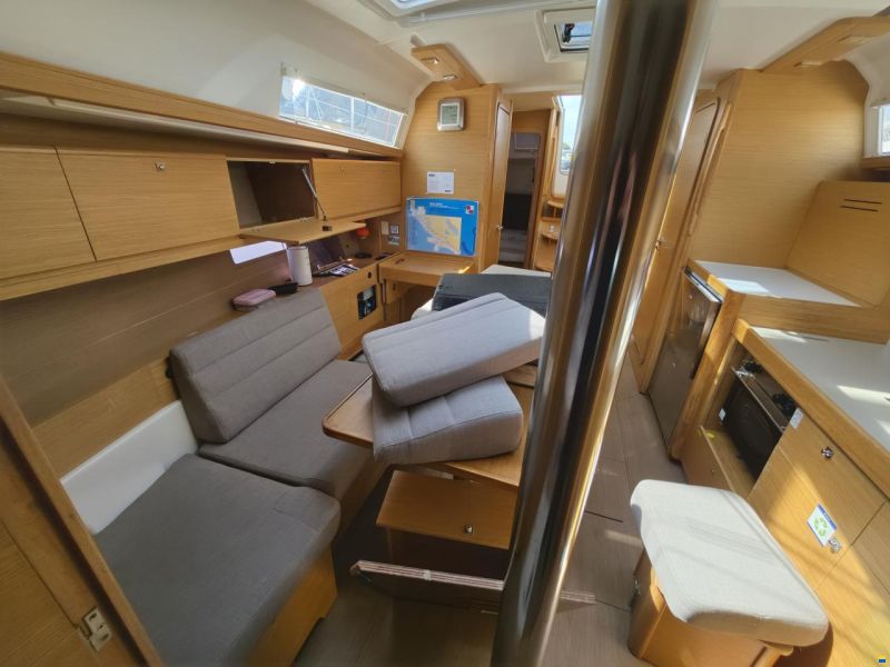 Dufour 382 GRAND LARGE