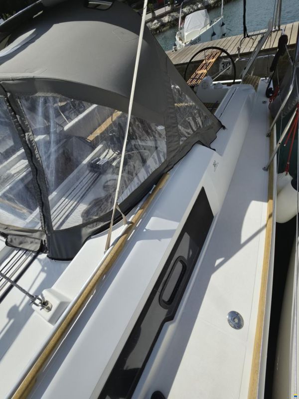 Dufour 382 GRAND LARGE