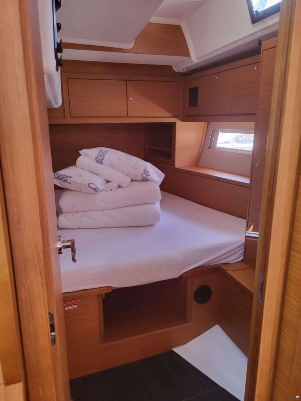 Dufour 530
