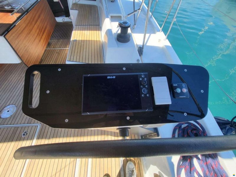 Dufour 530