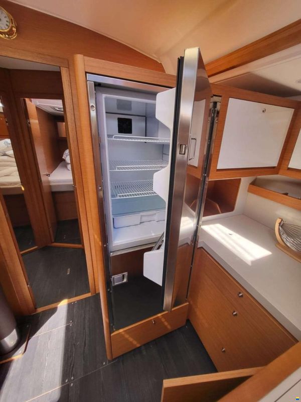 Dufour 530