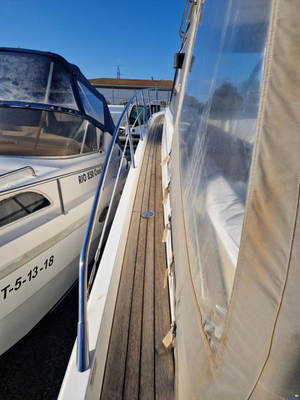 Sealine SC 35