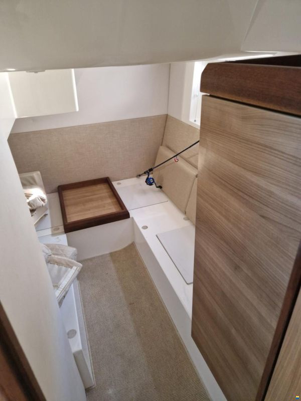 Sealine SC 35