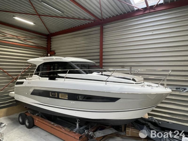 Jeanneau NC 33