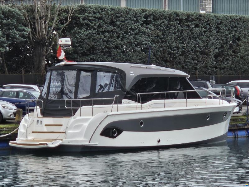 Bavaria E 40 Sedan