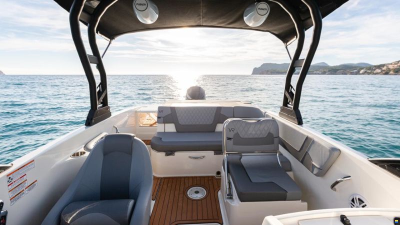 Bayliner VR6 BOWRIDER OB