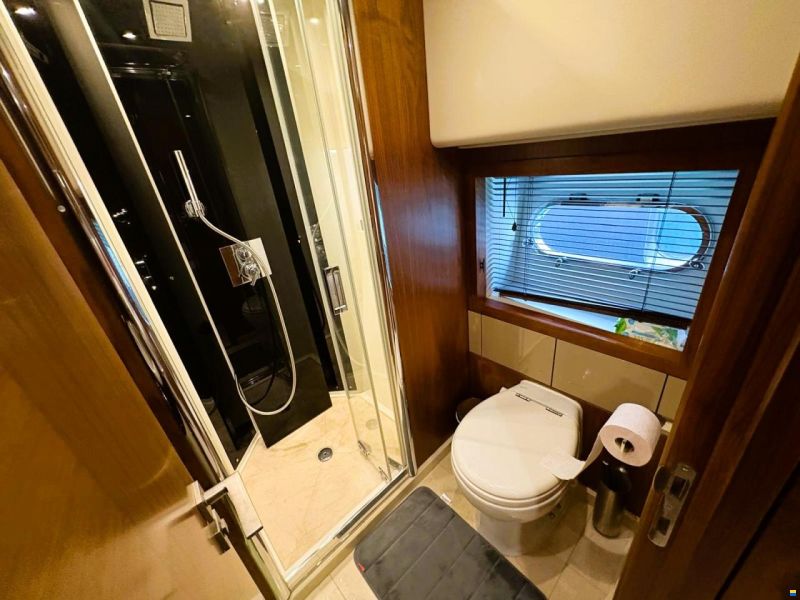 Sunseeker Predator 84