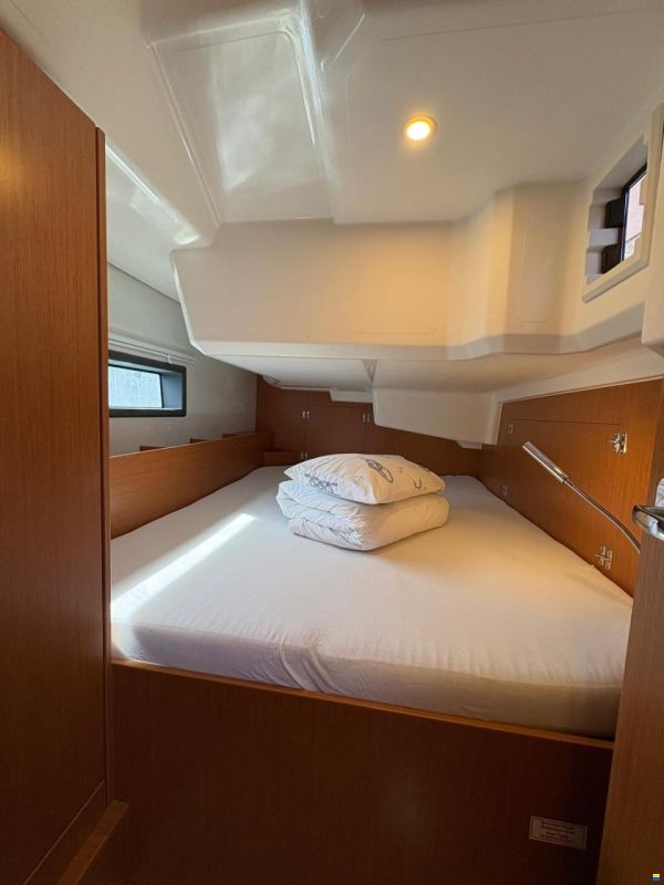 Bavaria C38