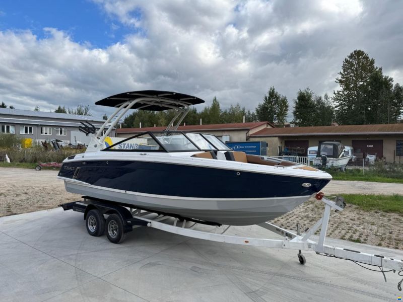 Cobalt R4 Surf