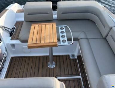 Flipper 670 Day Cruiser