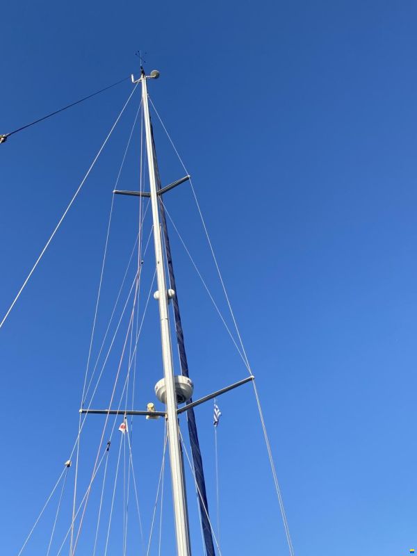 Alliaura Feeling 44 Lift Keel