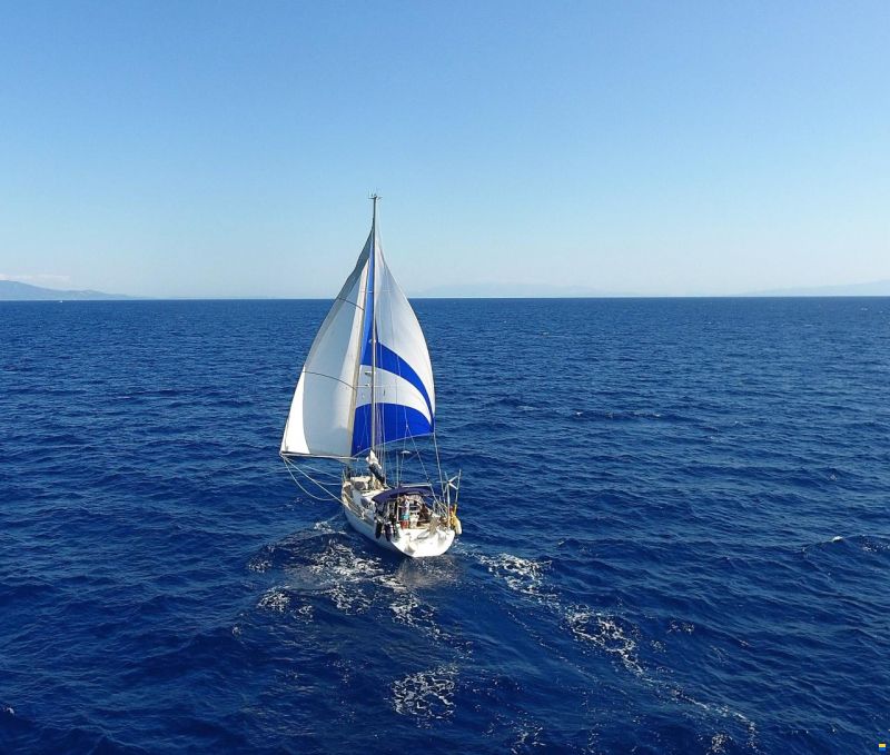 Alliaura Feeling 44 Lift Keel