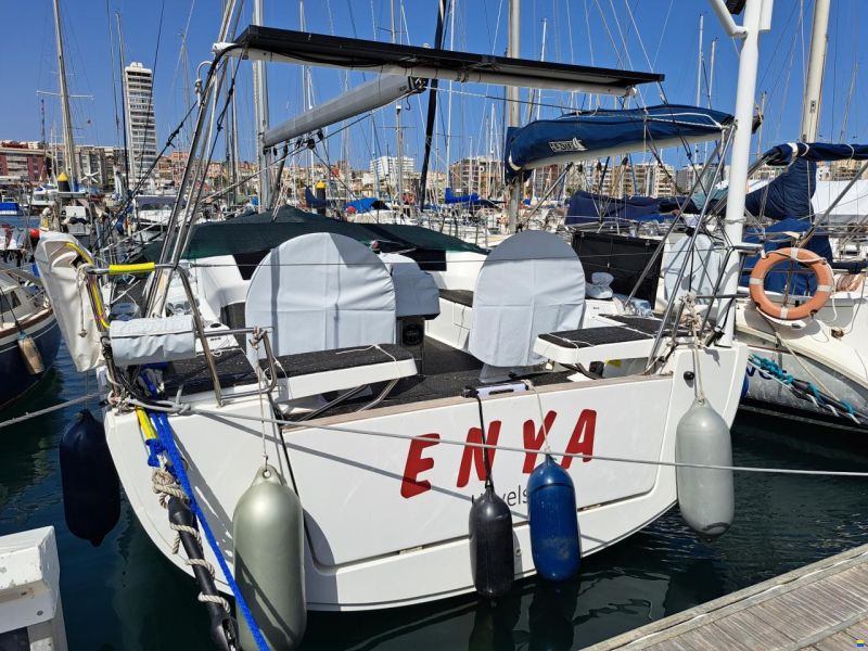 Hanse 418